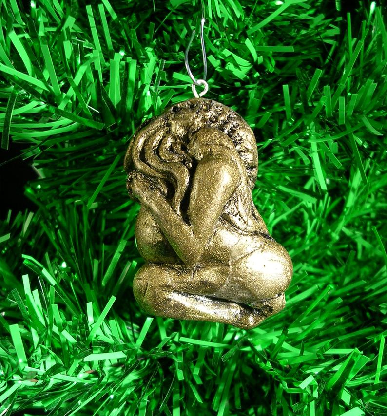Holiday-Gift-Guide - Ann-Koi-Cthulhu-Ornament
